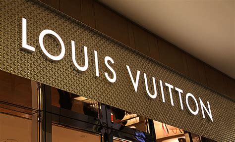 louis vuitton sa website.